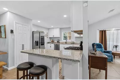 607 Brook Hollow Drive, Conroe, TX 77385 - Photo 11