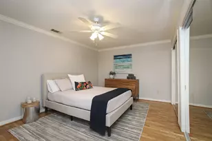 1307 Welch St, Houston, TX 77006 - Photo 15