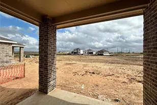 7811 Jade Crst Dr, Angleton, TX 77515 - Photo 17