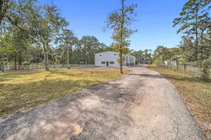 10894 Los Cabos Dr, Conroe, TX 77306 - Photo 3