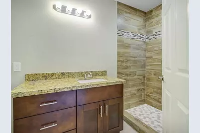 16626 Forest Bend Avenue, Friendswood, TX 77546 - Photo 9