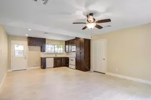 16626 Forest Bend Ave, Friendswood, TX 77546 - Photo 7