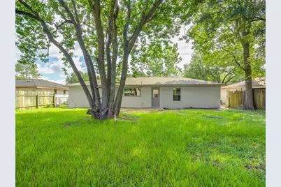 16626 Forest Bend Avenue, Friendswood, TX 77546 - Photo 11