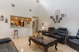 13 Columbella St, Bay City, TX 77414 - Photo 3