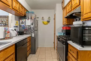 13 Columbella St, Bay City, TX 77414 - Photo 9