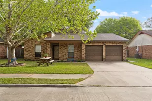 13 Columbella St, Bay City, TX 77414 - Photo 1