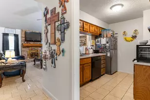 13 Columbella St, Bay City, TX 77414 - Photo 7