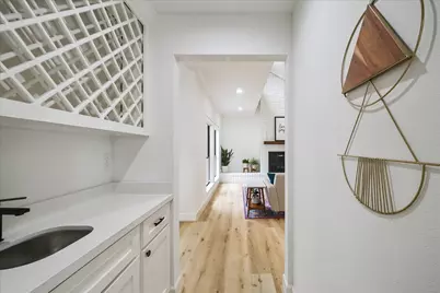 823 Millpond Drive, Sugar Land, TX 77498 - Photo 9