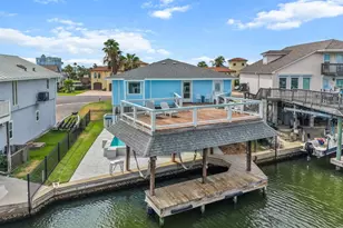 214 Sampan Dr, Tiki Island, TX 77554 - Photo 47