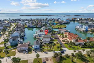 214 Sampan Dr, Tiki Island, TX 77554 - Photo 49