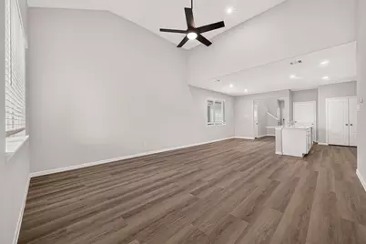 15655 Coneflower Hills Drive, Houston, TX 77090 - Photo 7