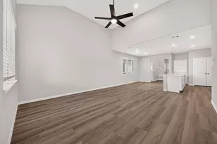 15655 Coneflower Hls Dr, Houston, TX 77090 - Photo 7