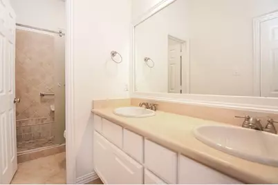 606 Floriencia St, Sugar Land, TX 77479 - Photo 27