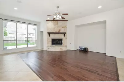606 Floriencia St, Sugar Land, TX 77479 - Photo 11