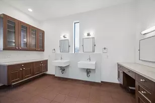 118 Tuam St, Houston, TX 77006 - Photo 37