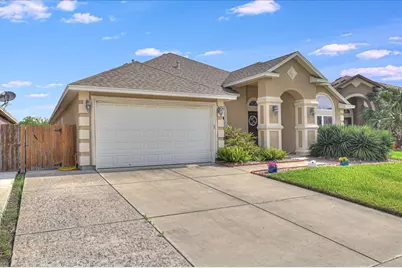 7522 S Lake Drive, Corpus Christi, TX 78414 - Photo 1
