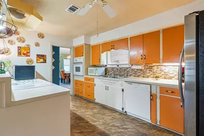 114 20th Avenue, Texas City, TX 77590 - Photo 11