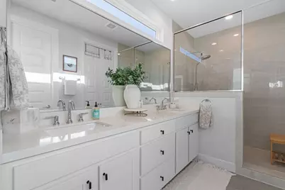 502 W Donovan Street #F, Houston, TX 77091 - Photo 11