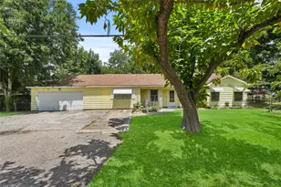 2702 McKinney Rd, Baytown, TX 77520 - Photo 3