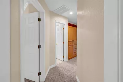 123 Jamestown Avenue, Clute, TX 77531 - Photo 29