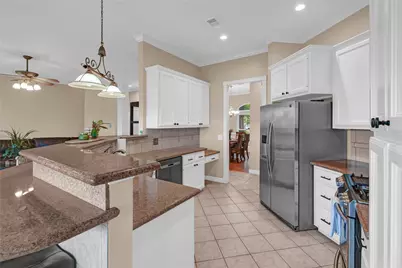 123 Jamestown Avenue, Clute, TX 77531 - Photo 17