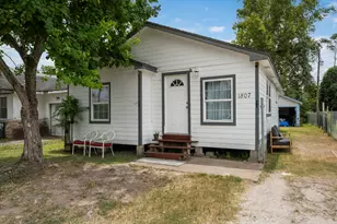 1807 Nashby St, La Marque, TX 77568 - Photo 3