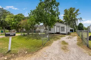 1807 Nashby St, La Marque, TX 77568 - Photo 33