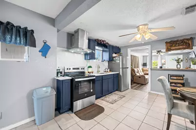 1807 Nashby Street, La Marque, TX 77568 - Photo 9