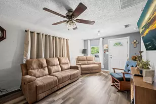 1807 Nashby St, La Marque, TX 77568 - Photo 7