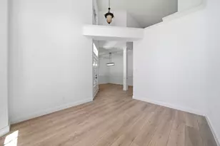 14 Wintercorn Pl, The Woodlands, TX 77382 - Photo 7