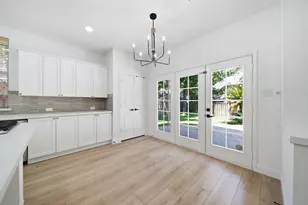 14 Wintercorn Pl, The Woodlands, TX 77382 - Photo 13