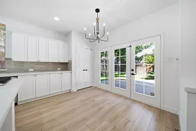 14 Wintercorn Place, The Woodlands, TX 77382 - Photo 13