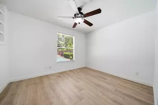 14 Wintercorn Pl, The Woodlands, TX 77382 - Photo 19