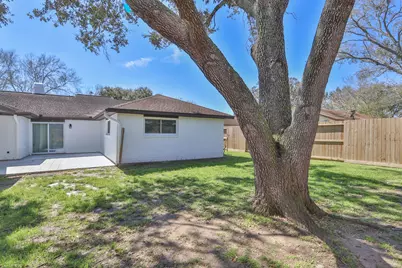 509 Belmont Drive, Friendswood, TX 77546 - Photo 5