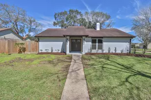 509 Belmont Dr, Friendswood, TX 77546 - Photo 3