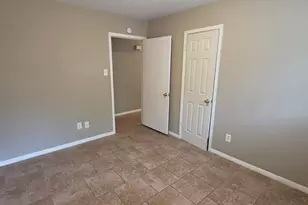 9007 Glen Shadow Dr, Houston, TX 77088 - Photo 15