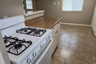 9007 Glen Shadow Dr, Houston, TX 77088 - Photo 11