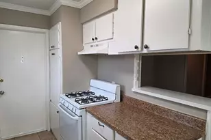 9007 Glen Shadow Dr, Houston, TX 77088 - Photo 9