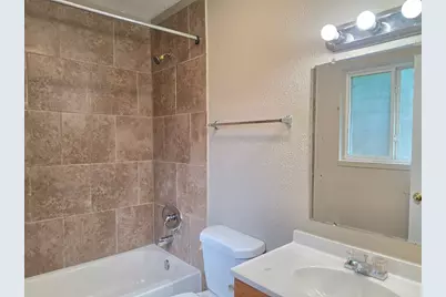 9007 Glen Shadow Drive, Houston, TX 77088 - Photo 23