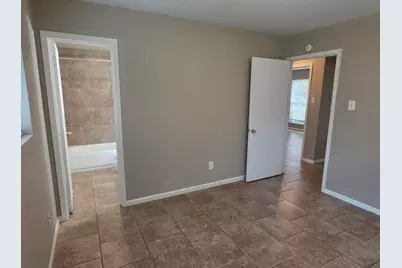 9007 Glen Shadow Drive, Houston, TX 77088 - Photo 21