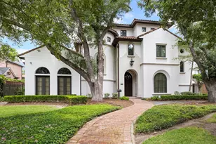5556 Lynbrook Dr, Houston, TX 77056 - Photo 1