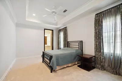 5556 Lynbrook Drive, Houston, TX 77056 - Photo 35
