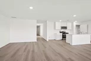 12010 Curlin Dr, Willis, TX 77318 - Photo 7