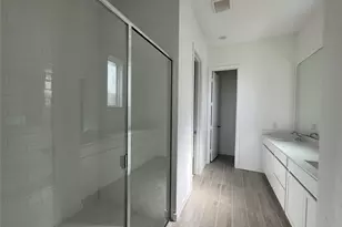 31007 Golden Felipe St, Fulshear, TX 77441 - Photo 5