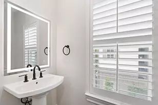 2222 Lou Ellen Ln, Houston, TX 77018 - Photo 23