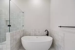 2222 Lou Ellen Ln, Houston, TX 77018 - Photo 31