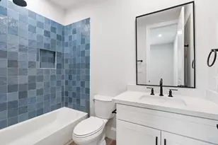 2222 Lou Ellen Ln, Houston, TX 77018 - Photo 25