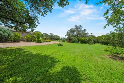 110 W Sierra Circle, San Marcos, TX 78666 - Photo 15