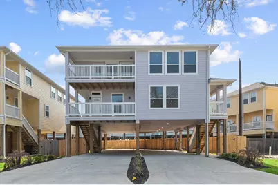 704 Lee Street NW, La Porte, TX 77571 - Photo 1