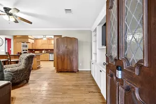 3752 Wroxton Rd, Houston, TX 77005 - Photo 9